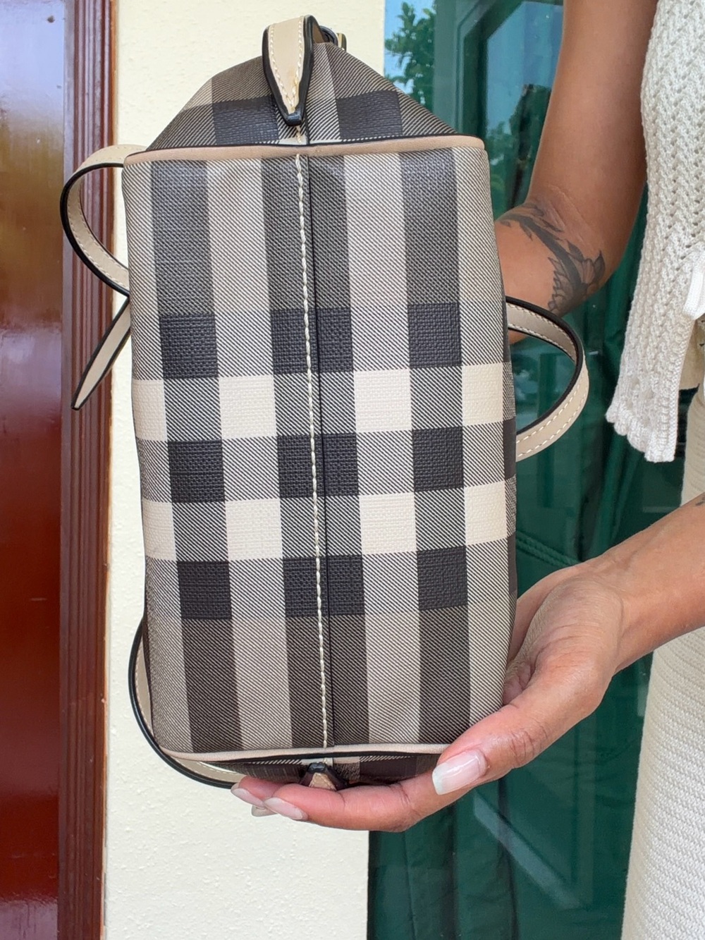 Burberry Sling Crossbody Shoulder Bag - Picture 5 of 8